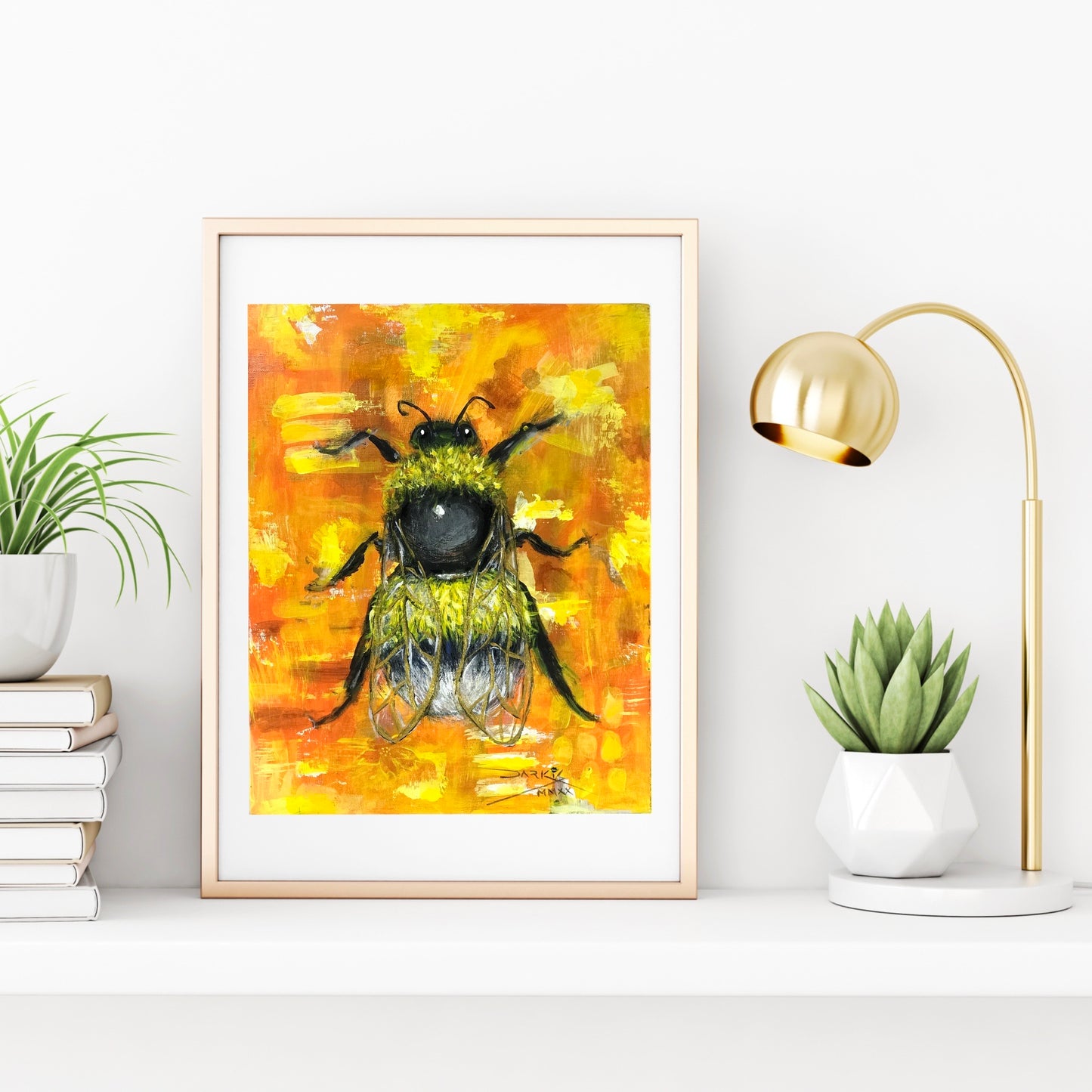Featured - Queen Bee